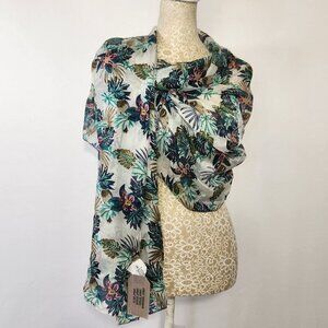 Sharco NWT Women's 100% Silk Green Tropical Floral Print Rectangle Scarf Luxury